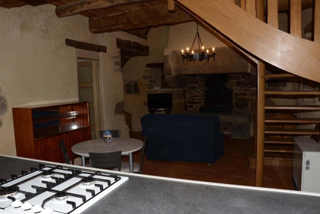 Gite 3 Personnes, Possibilite Table D'Hotes Le Soir Treduder Bagian luar foto